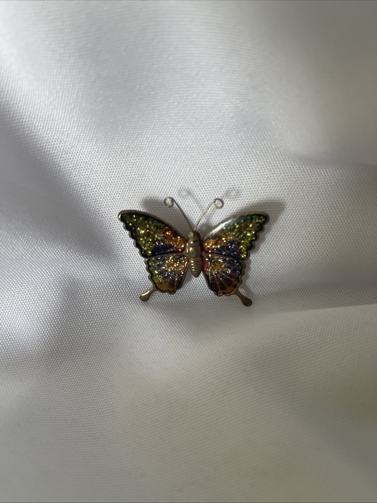 Vintage Gold Tone Butterfly Brooch Pin Green Red