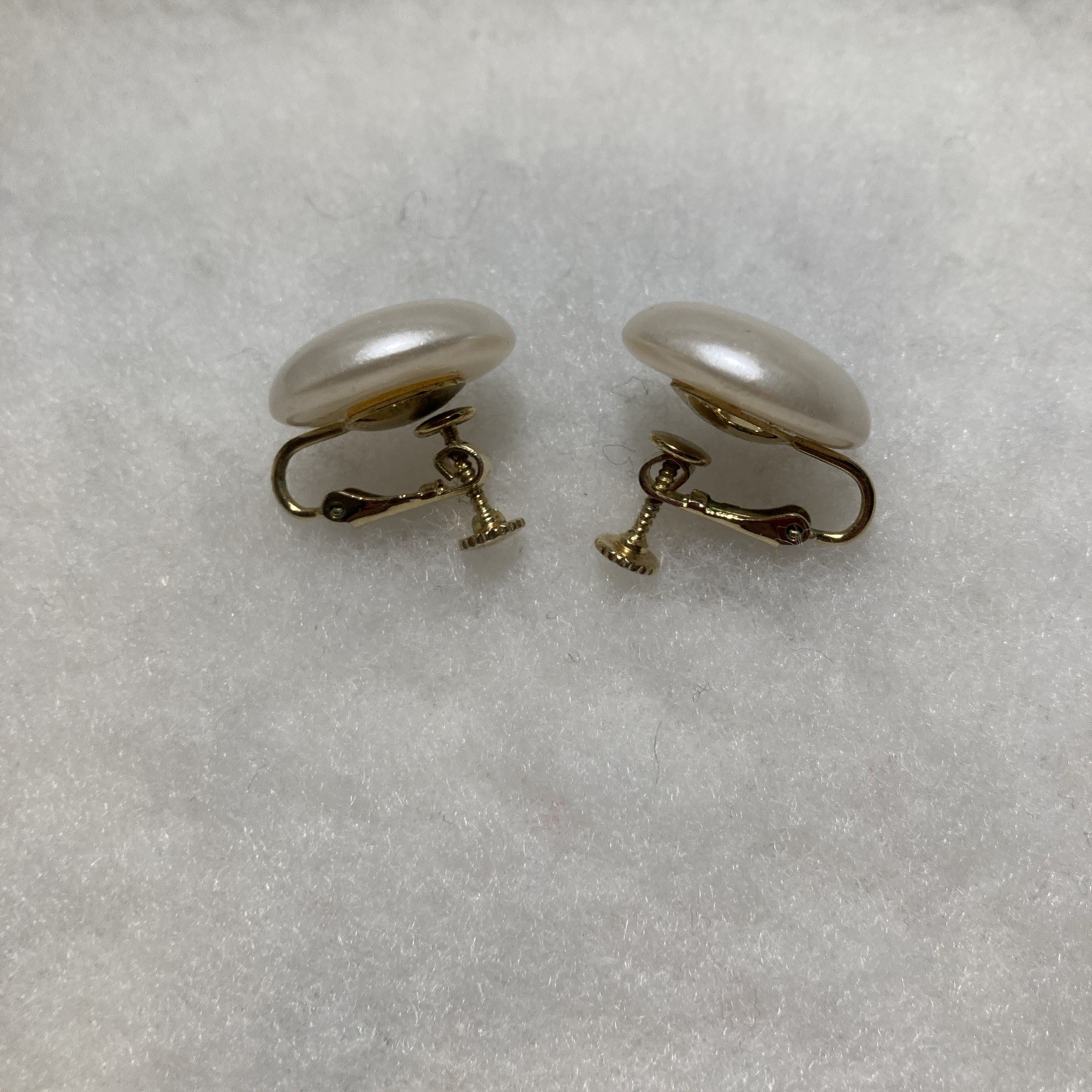 Vtg Women Faux Pearl Earrings Screw Back 90’s Romantic Classic Old Money Chic