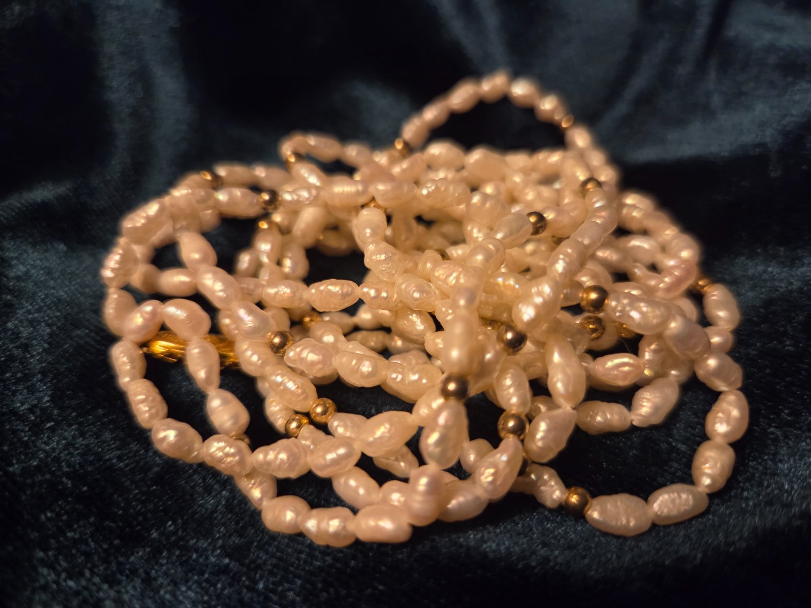 Vintage 3-strand rice pearl necklace with gold tone beads fish hook clasp