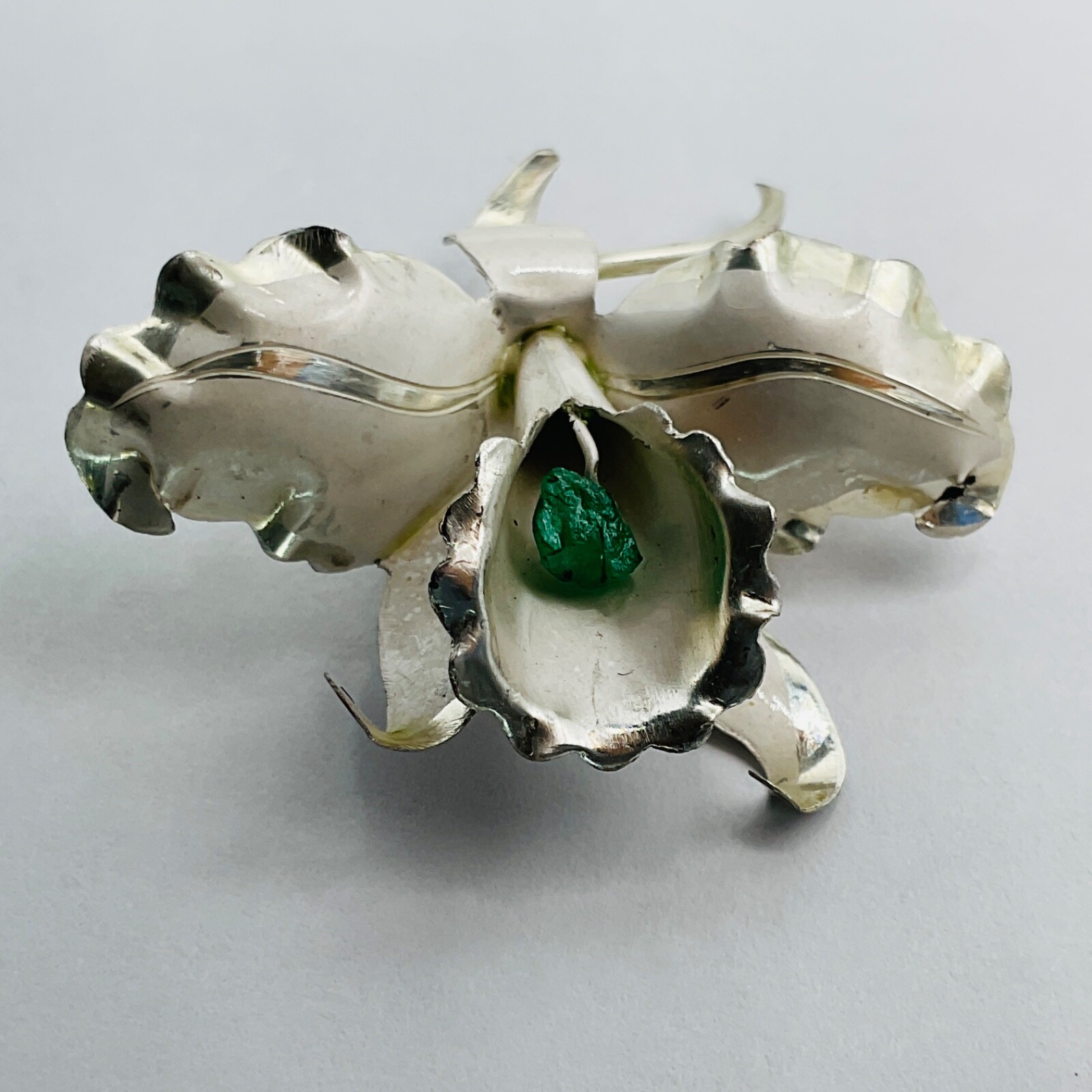 VTG Brooch Pin Orchid Flower Floral 900 Silver May Birthstone Raw Emerald Jewel