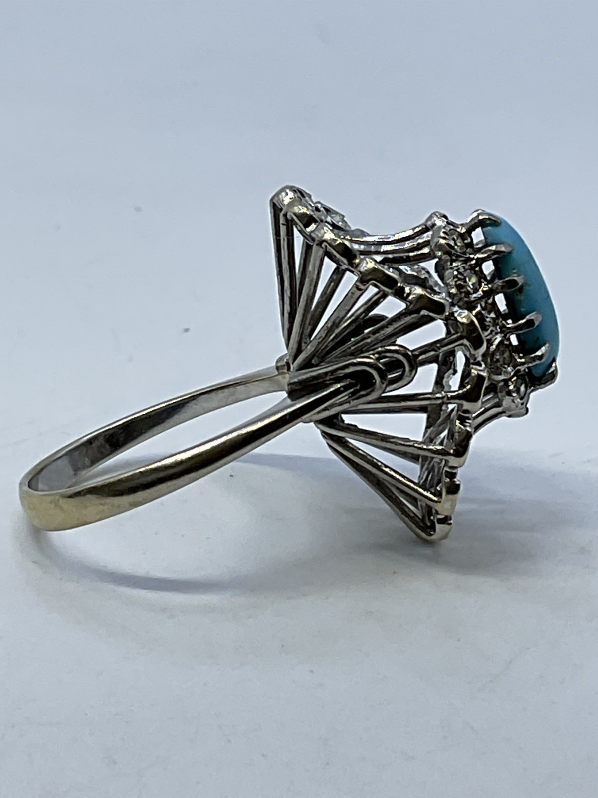 Ladies Ring Solid 18K W.Gold Turquoise & Diamond UNUSUAL DESIGN VINTAGE HANDMADE