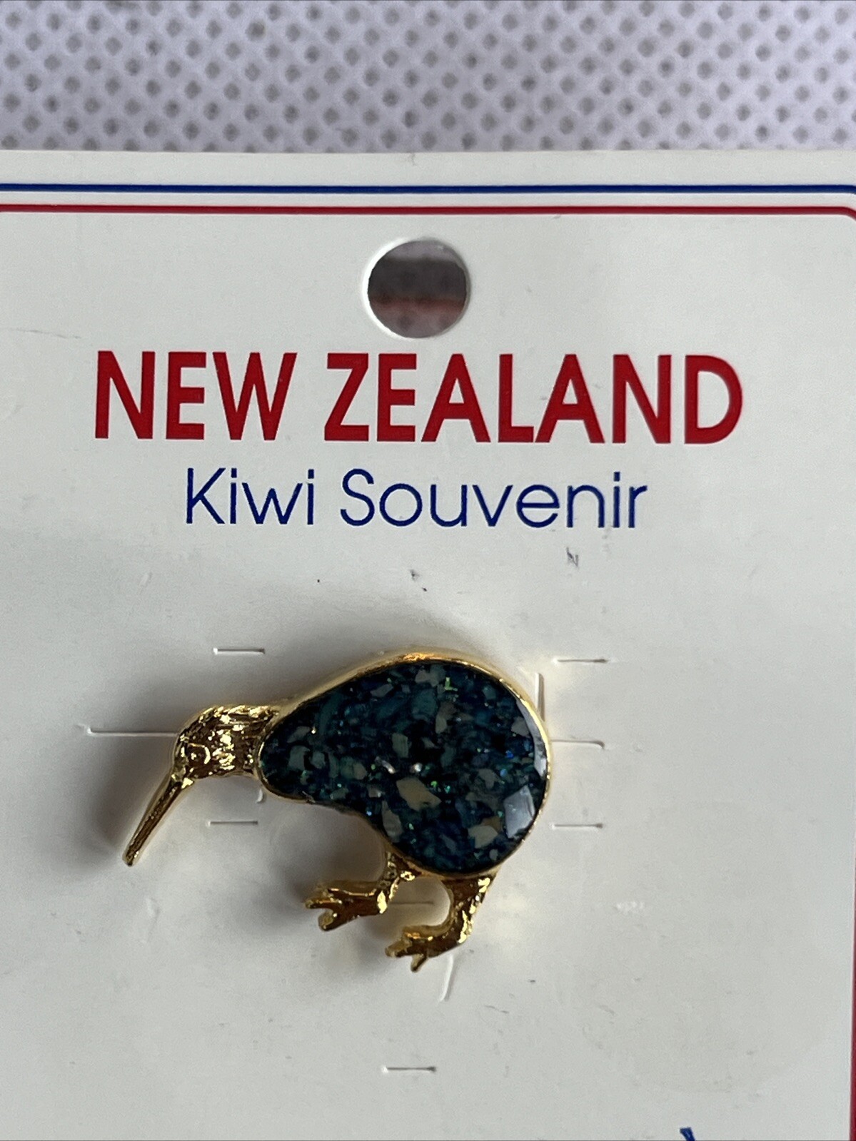 Vintage New Zealand Paua Abalone Shell Tiny Petite Kiwi Bird Brooch Or Pin