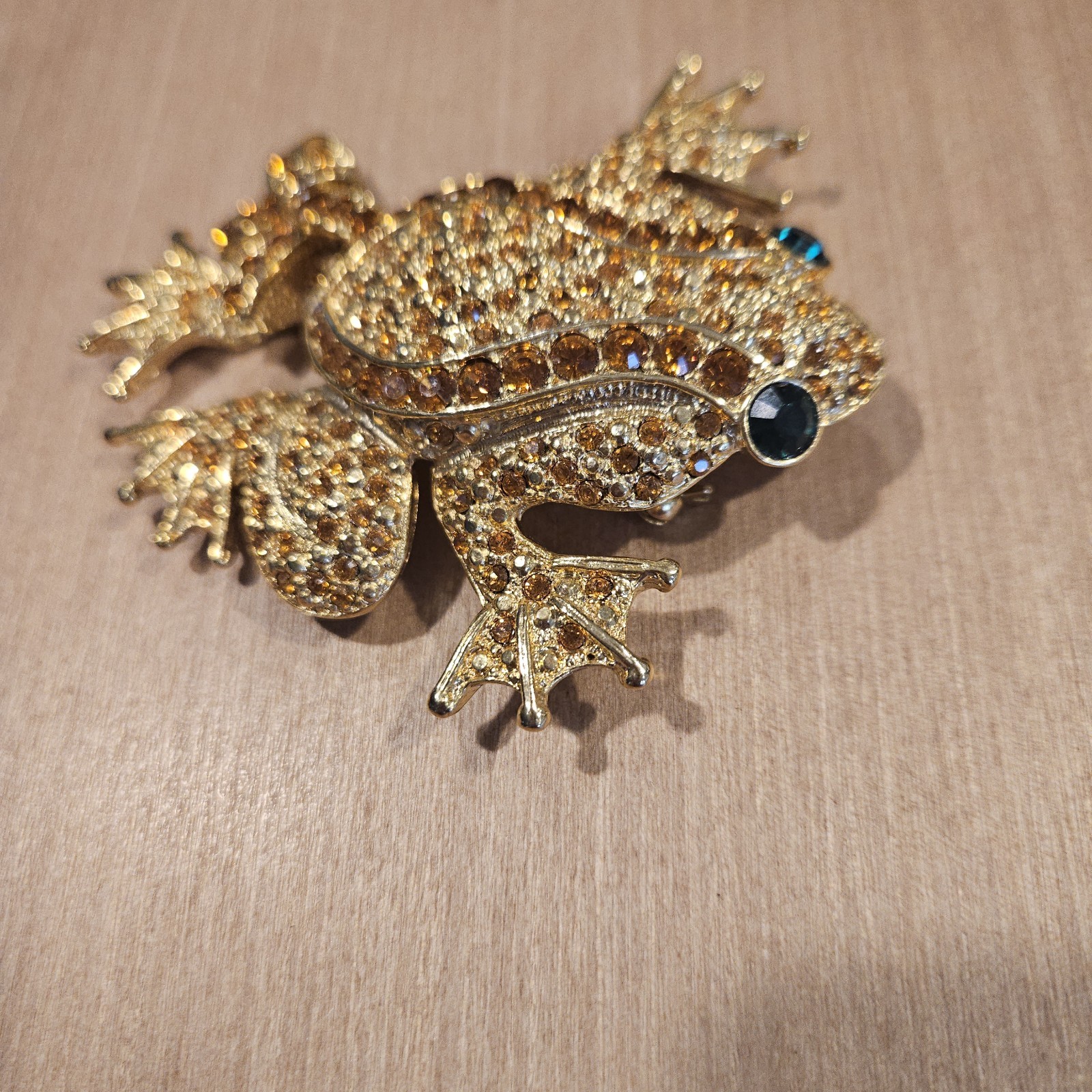 Vintage Large Rhinestone Frog Brooch Gold Tone Amber Crystal 3″ fairycore garden