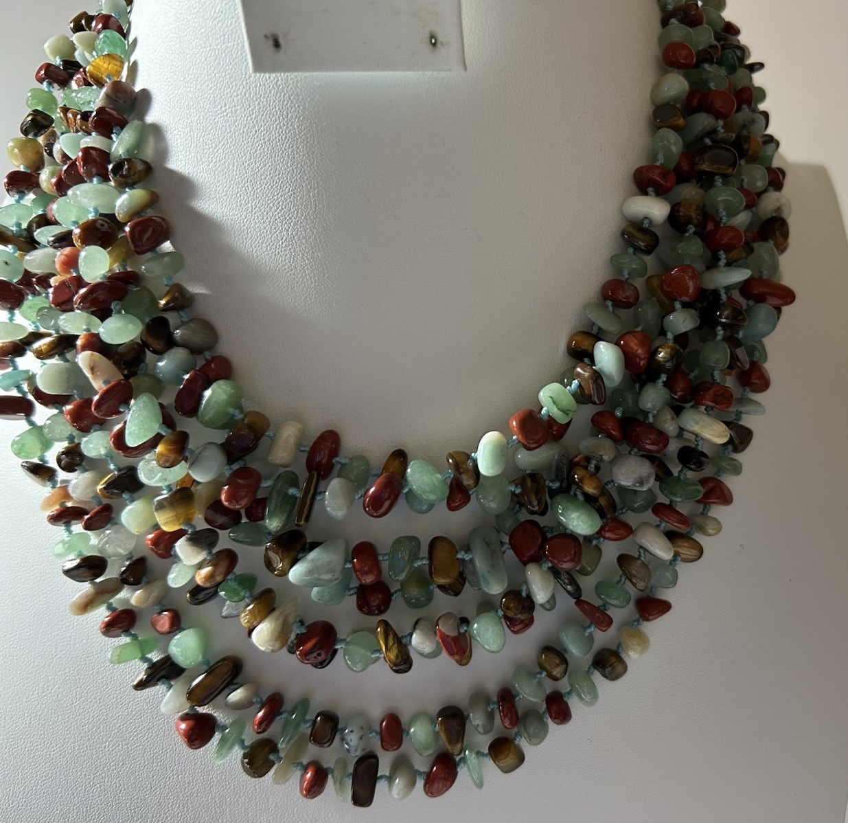 Vtg Multi strand(8)Natural Jade,Tigers Eye,& Jasper Chip Bead Necklace Hand Knot