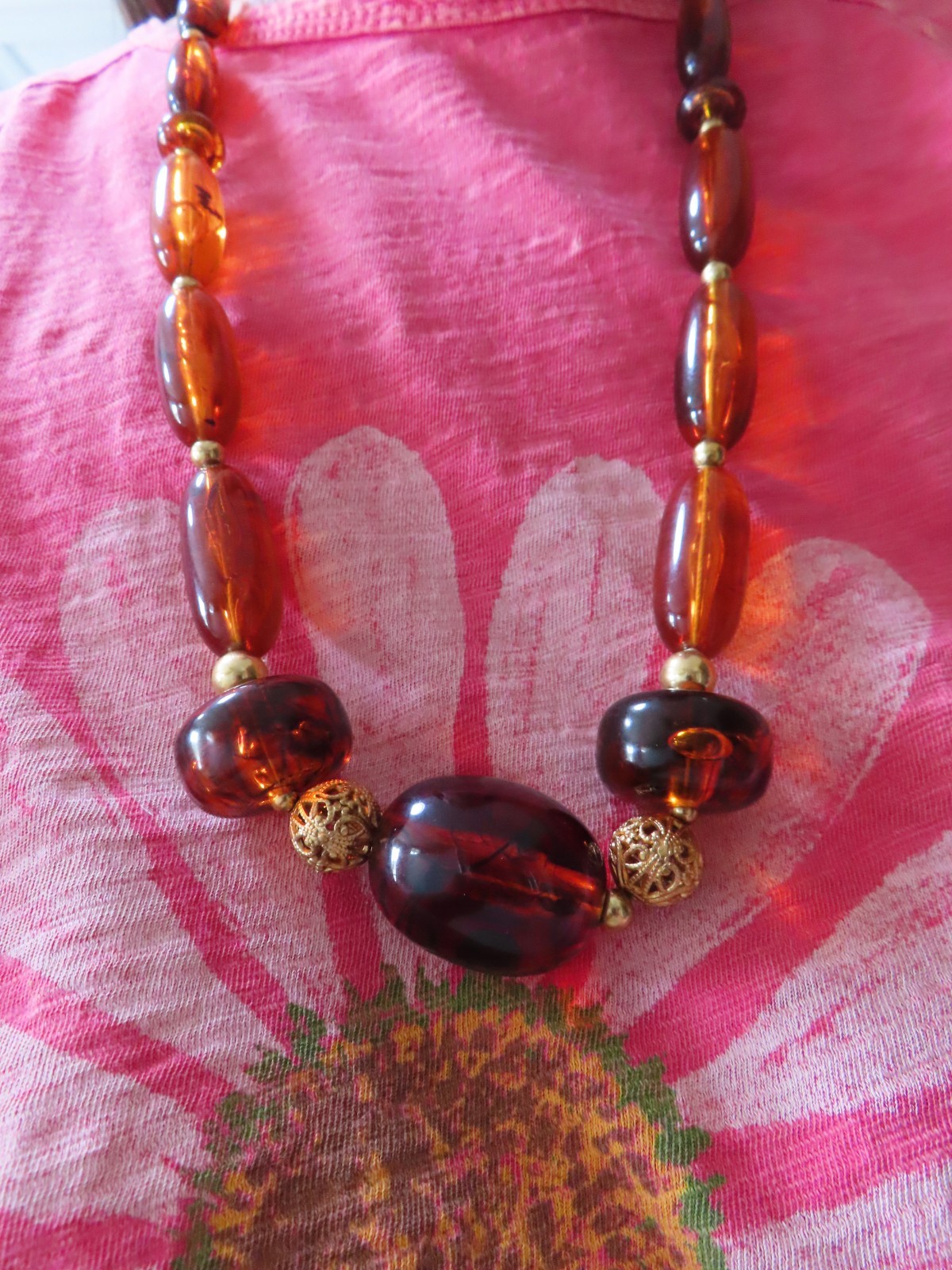 Vintage 1980’s Smart & Sophisticated Faux Tortoise Bead Necklace