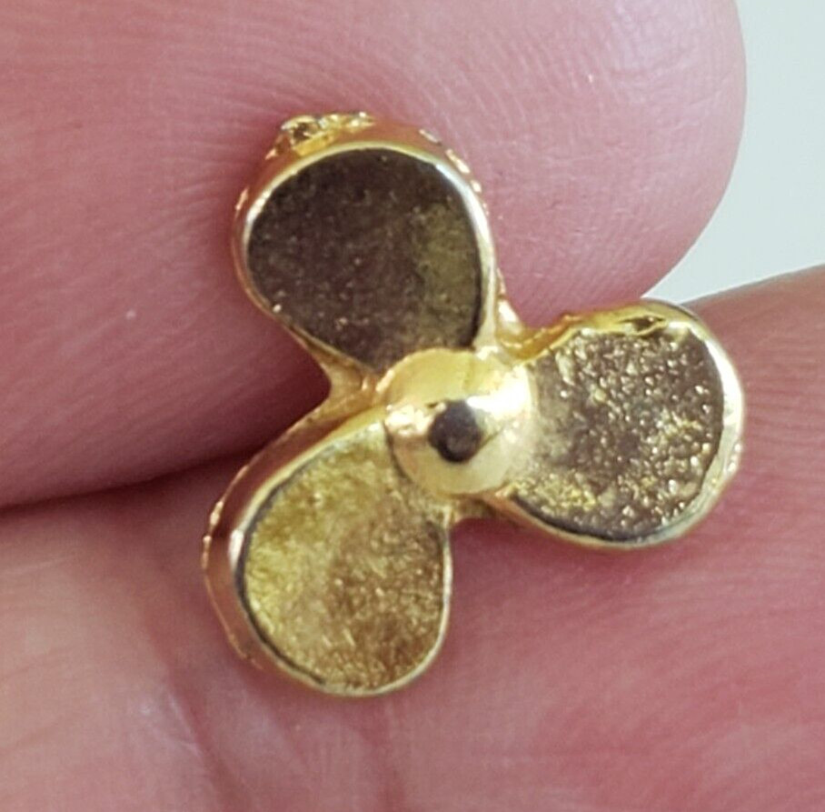 Vintage 3 Propeller Blade Fan Gold Tone Lapel Tie Pin 7/16″ w/ Safety Chain