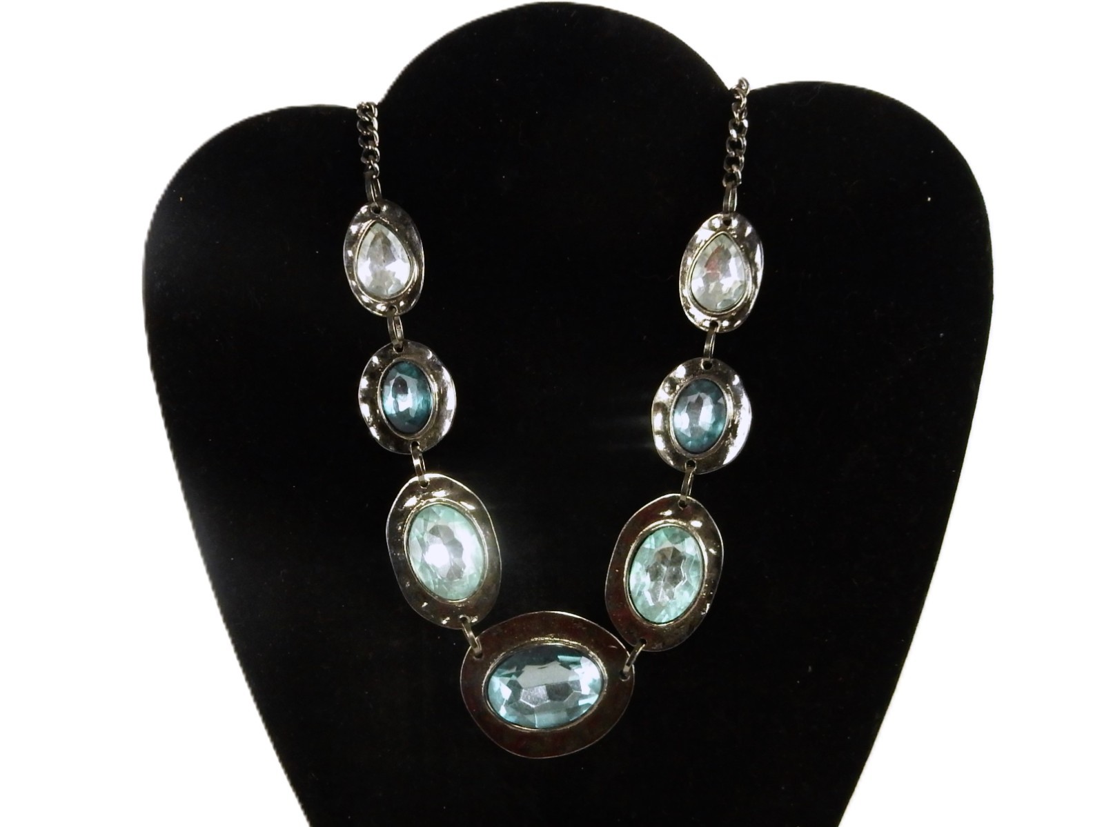 23″ Vintage Silver Tone, Faceted Aquamarine Segmented Fashion Necklace JWL-860