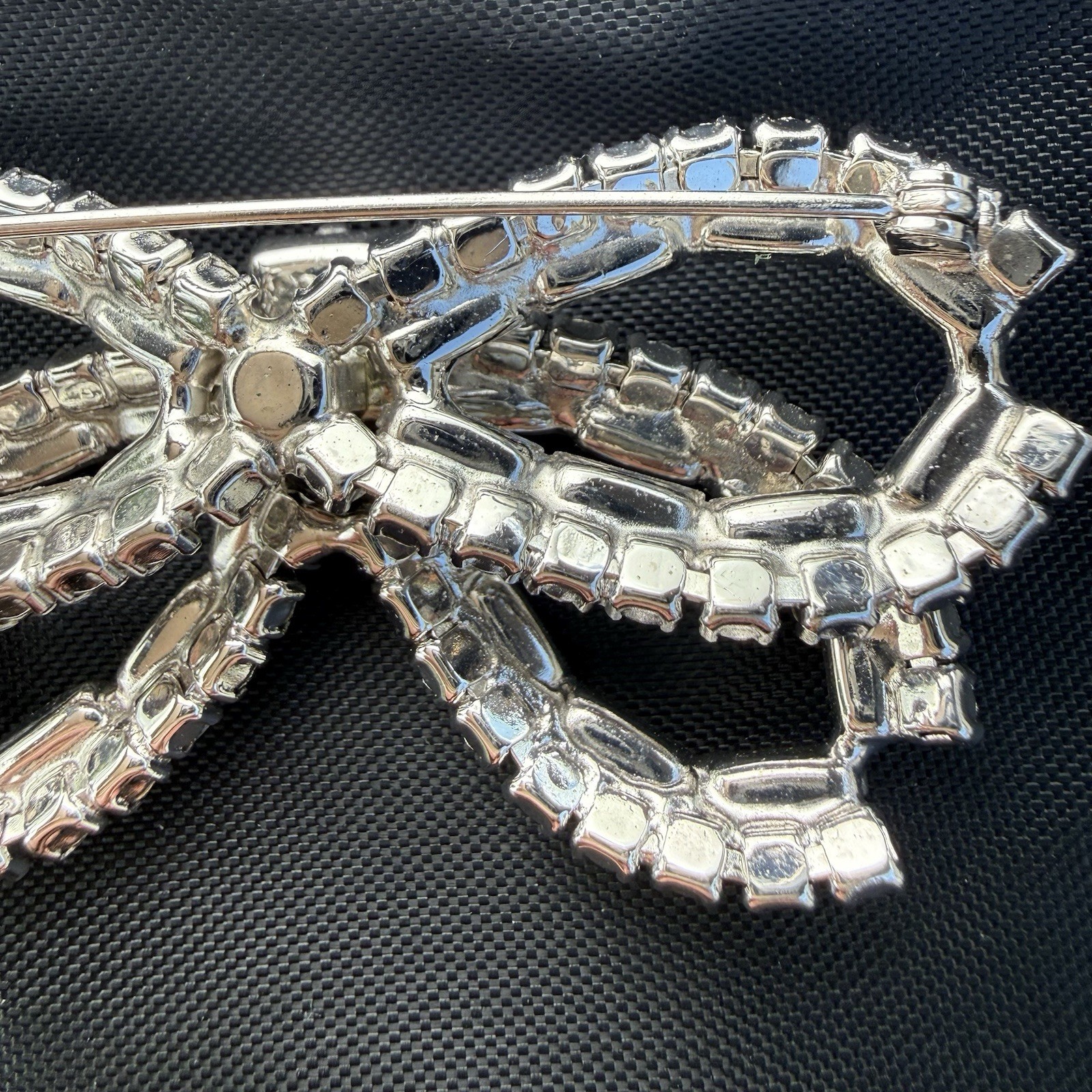 Vintage Rhinestone Bow Brooch/pin Baguette, Round And Emerald Cut Stones