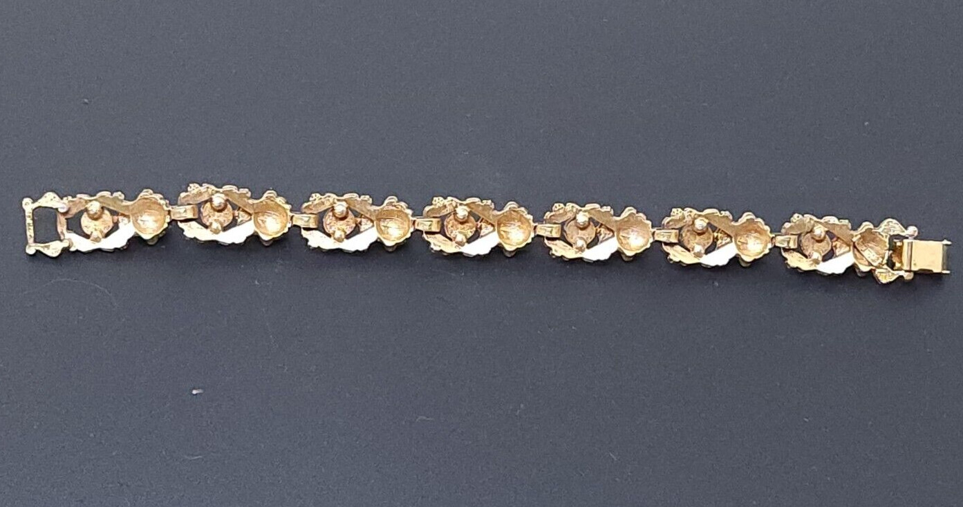 Vintage Florenza Green Red Stones Gold tone Link Bracelet 7″