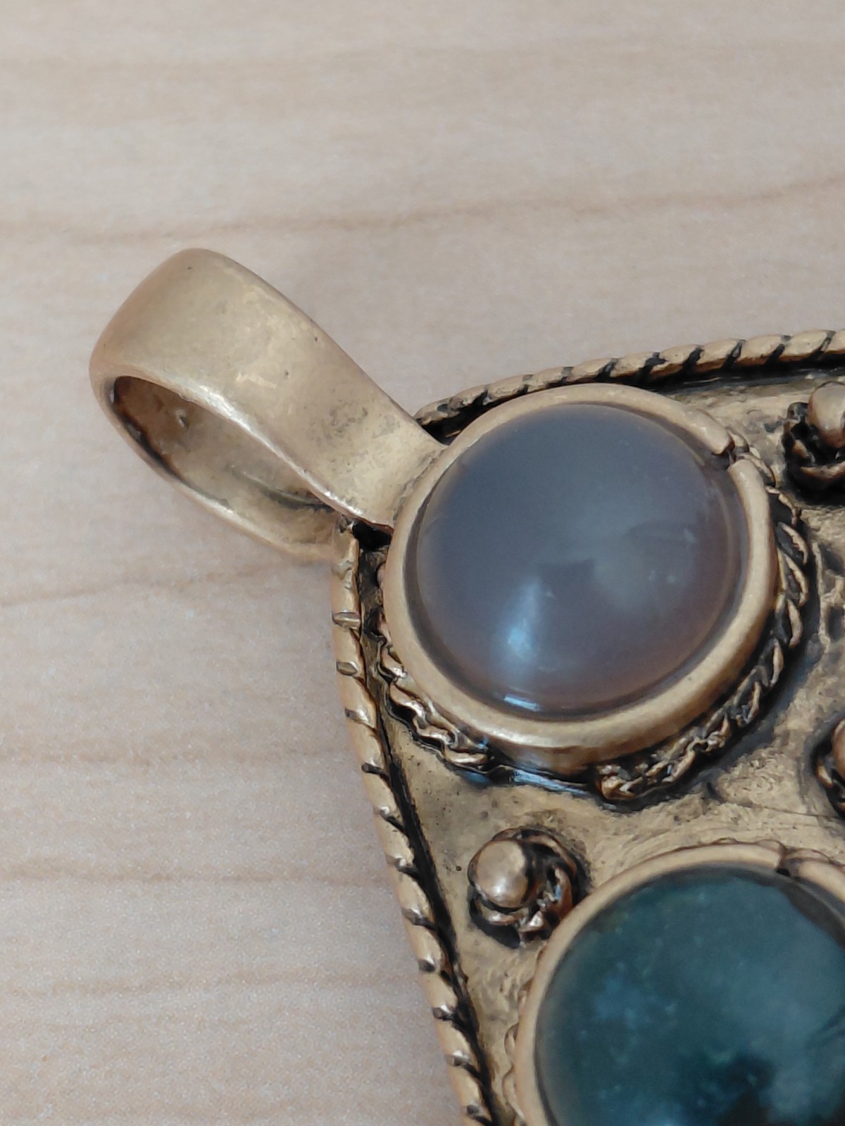 Vintage Glass Pendant _Agate Natural Stone Large – 4 In Length-Gold Tone