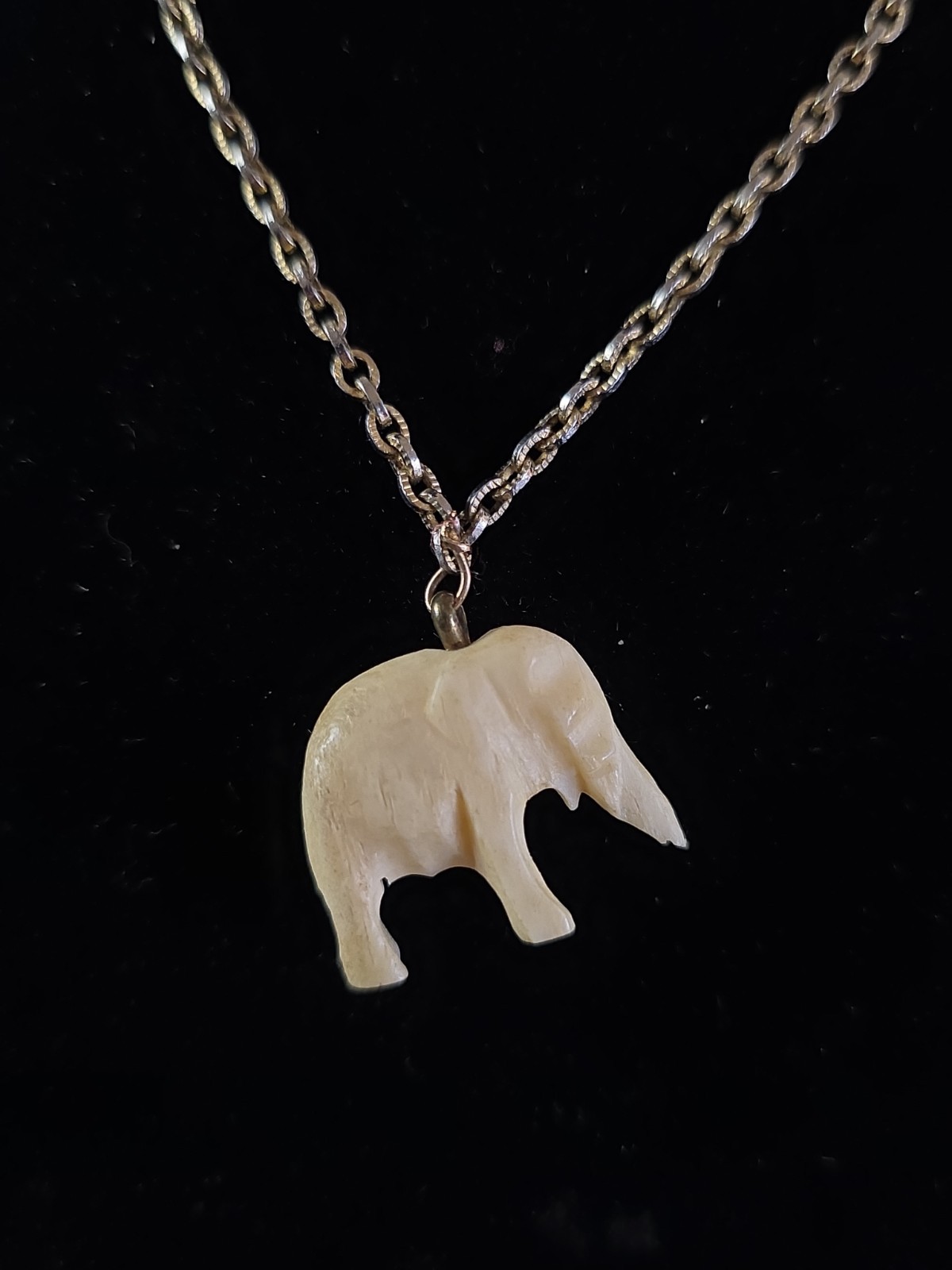 Vintage Faux Ivory Celluloid Elephant Pendant Necklace Art Deco 1930s 1950s
