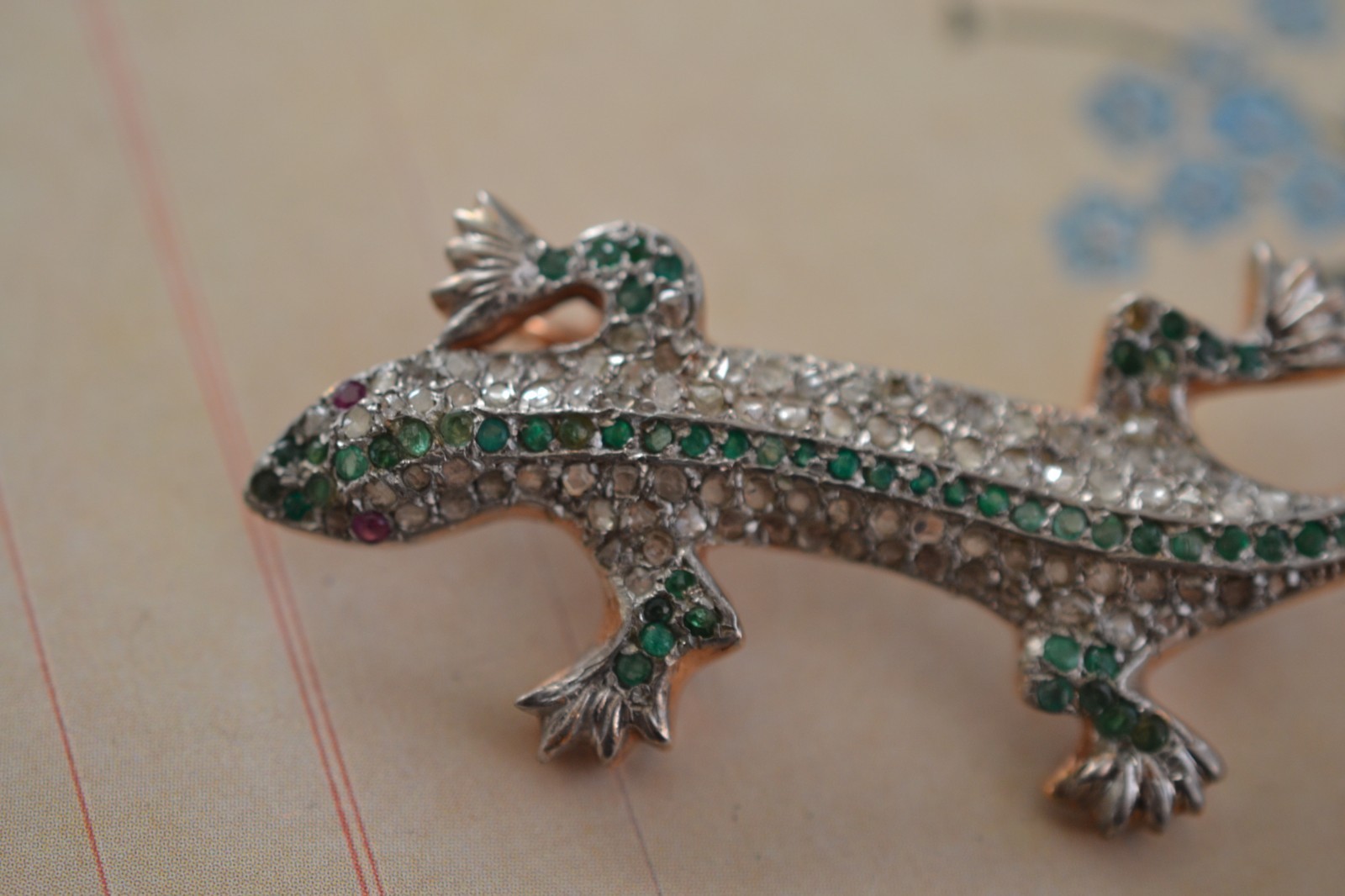 Antique Estate 18k Gold Diamond Emerald and Ruby Lizard Pin Brooch 12 Gr