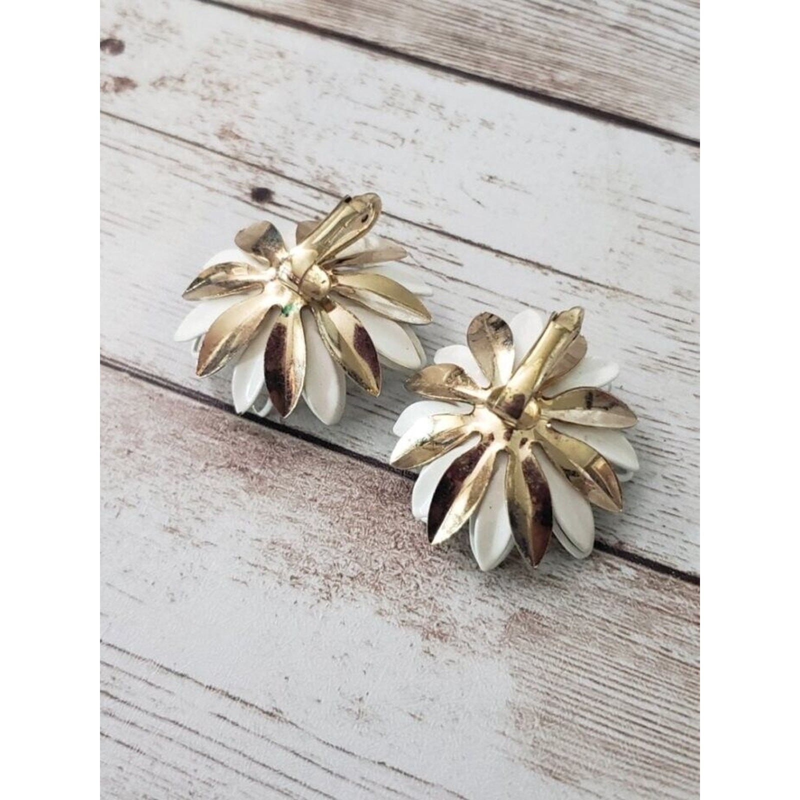 Vintage Clip On Earrings Stunning Off White & Gold Tone Large Statement Flower