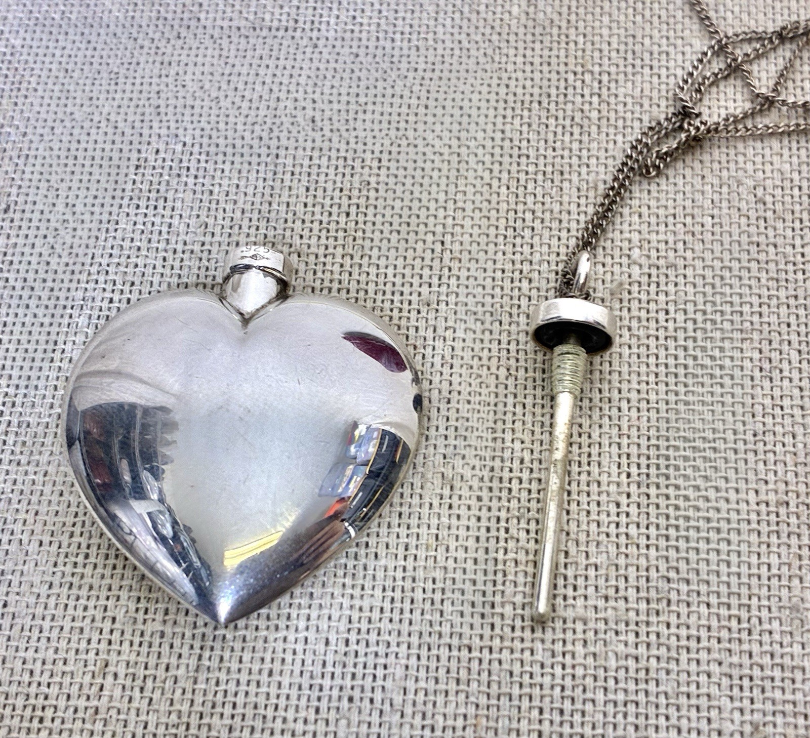 Vtg Sterling Silver Puff Heart Snuff Perfume Bottle Pendant Necklace Valentine