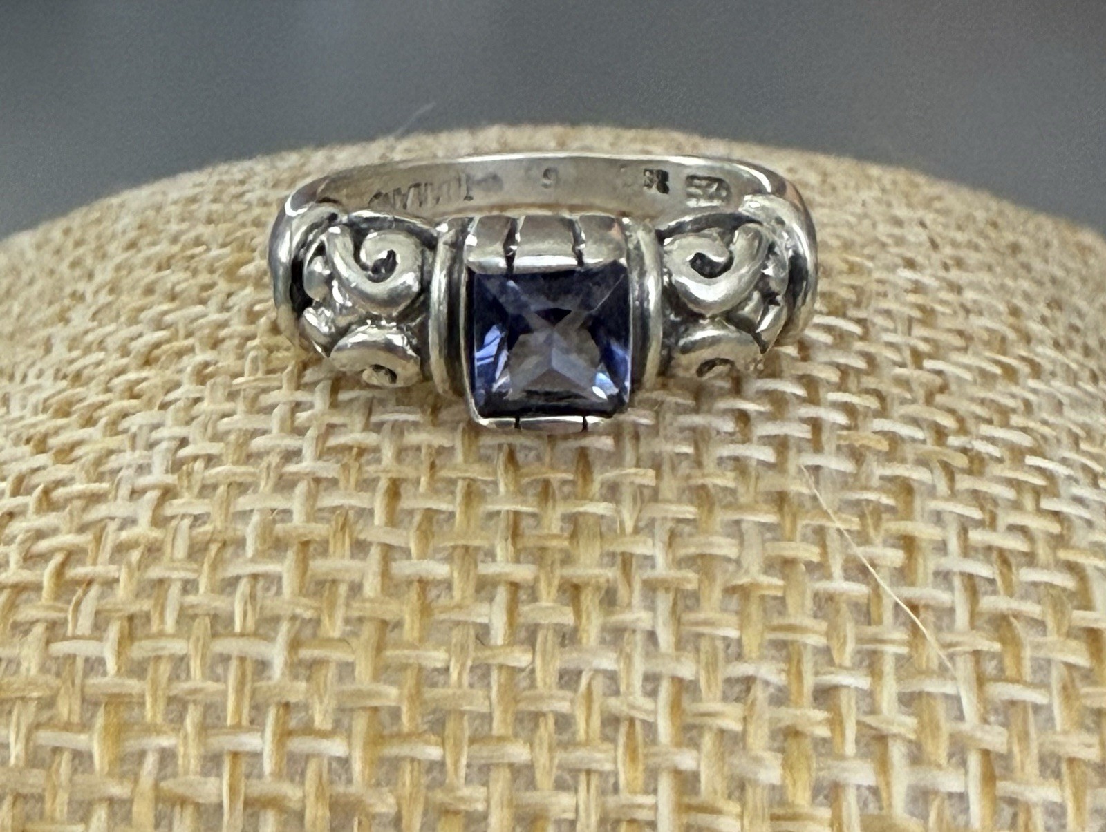 Vintage Sterling Silver Thailand Blue Gemstone Ornate Scroll Ring PRETTY!