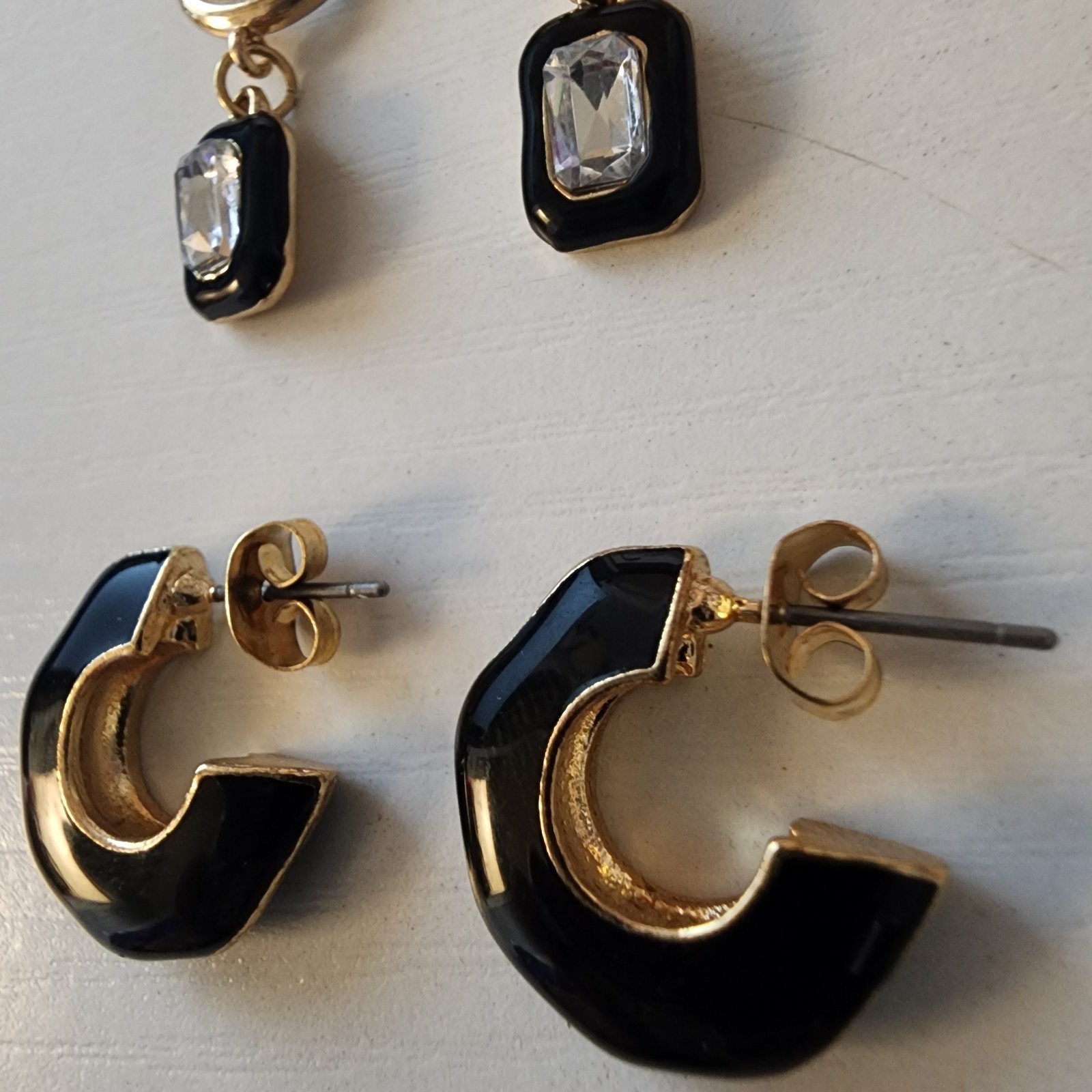 2 Sets Of Vintage Black Enamel Gold Tone Earrings Gothic Dangle And Hoop