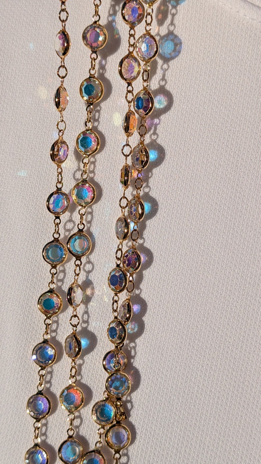 Vintage SWAROVSKI aurora borealis crystal open back bezel set necklace 36″