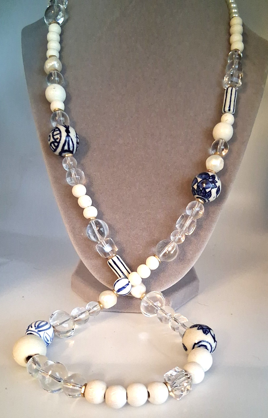 Vintage Goldtone Blue White Ceramic White Wood Clear Lucite Beaded Necklace 31″