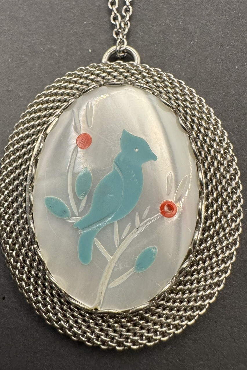 Adorable Southwestern Native American Style 17” Necklace Silver Tone Blue Bird