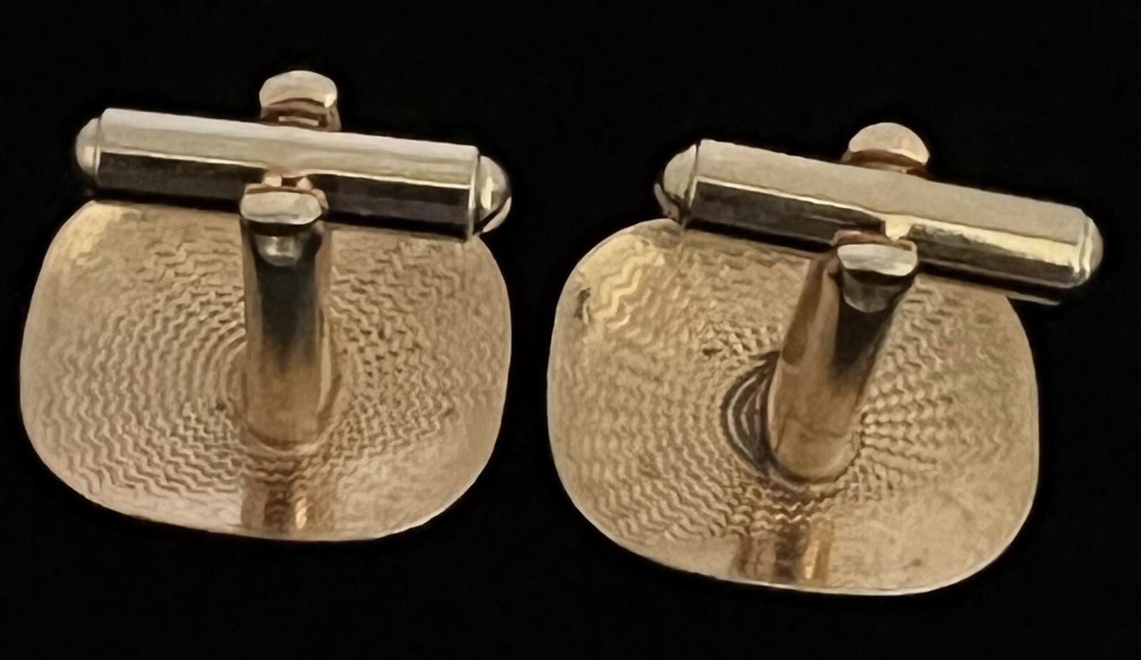 Vintage Goldtone Cuff Links With Matching Tie Clip Floral Engraved Centers