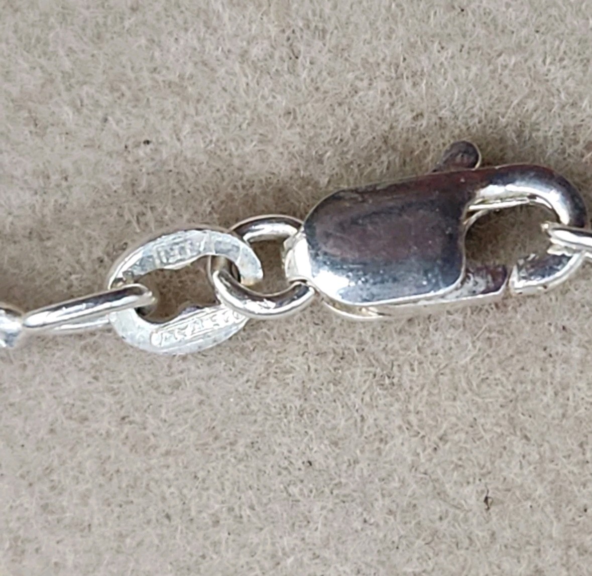 Vintage 925 Sterling Silver Engraved Locket Pendant/Necklace-24″ Chain- ITALY