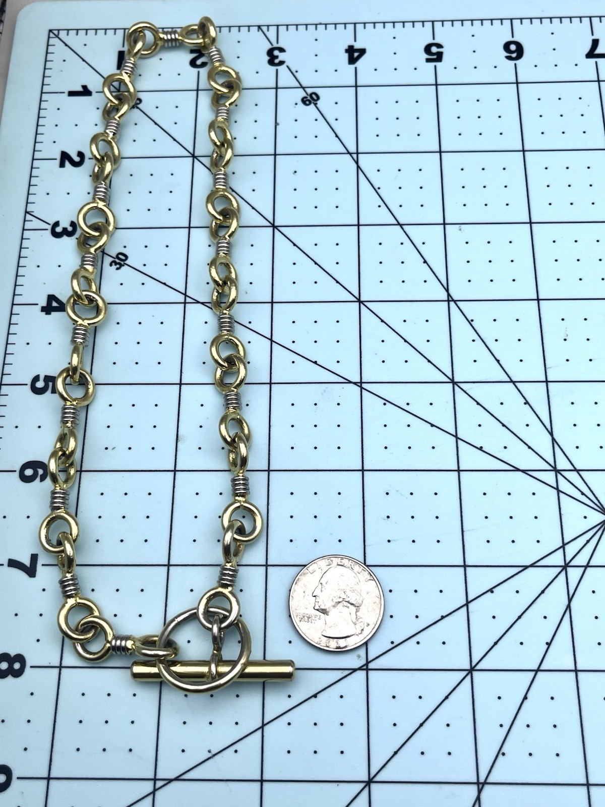 VTG Y2K Chunky Gold 2- Tone Toggle Necklace Circle Link Chain Choker 18″