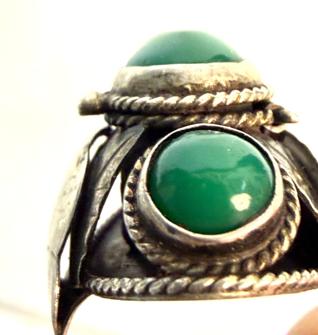Vtg Taxco Mexico Sterling Green Onyx Chrysoprase Poison Ring Locket Box TA-24