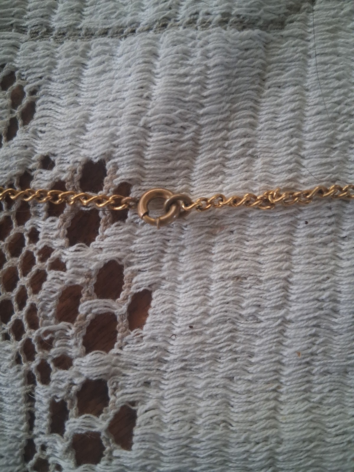 Vintage C. 50s 60s Blue Cut Glass Vintage Gold Tone Necklace