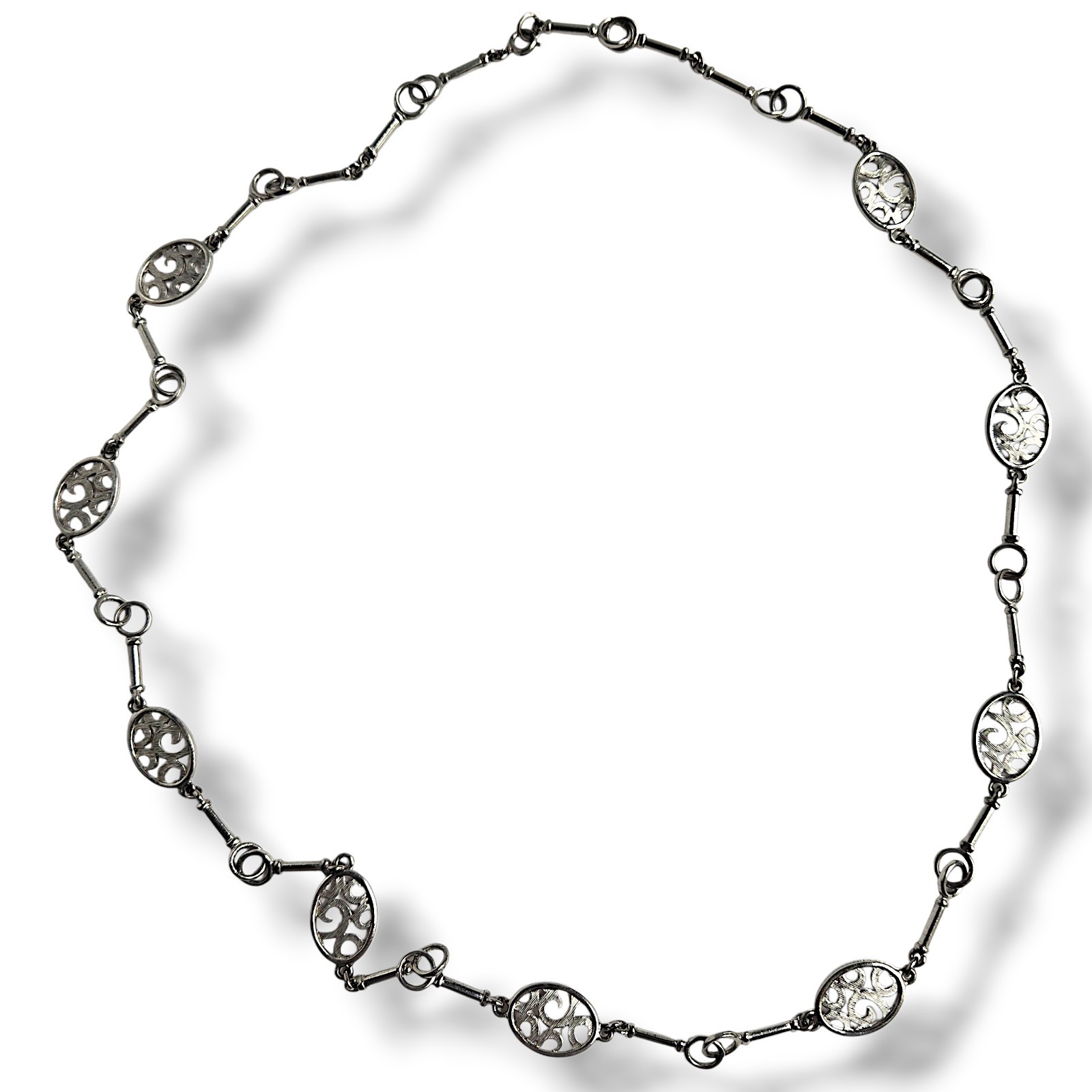 Vtg Silver Tone Bar Link Necklace Scrolled Oval Medallion Openwork Station 32″