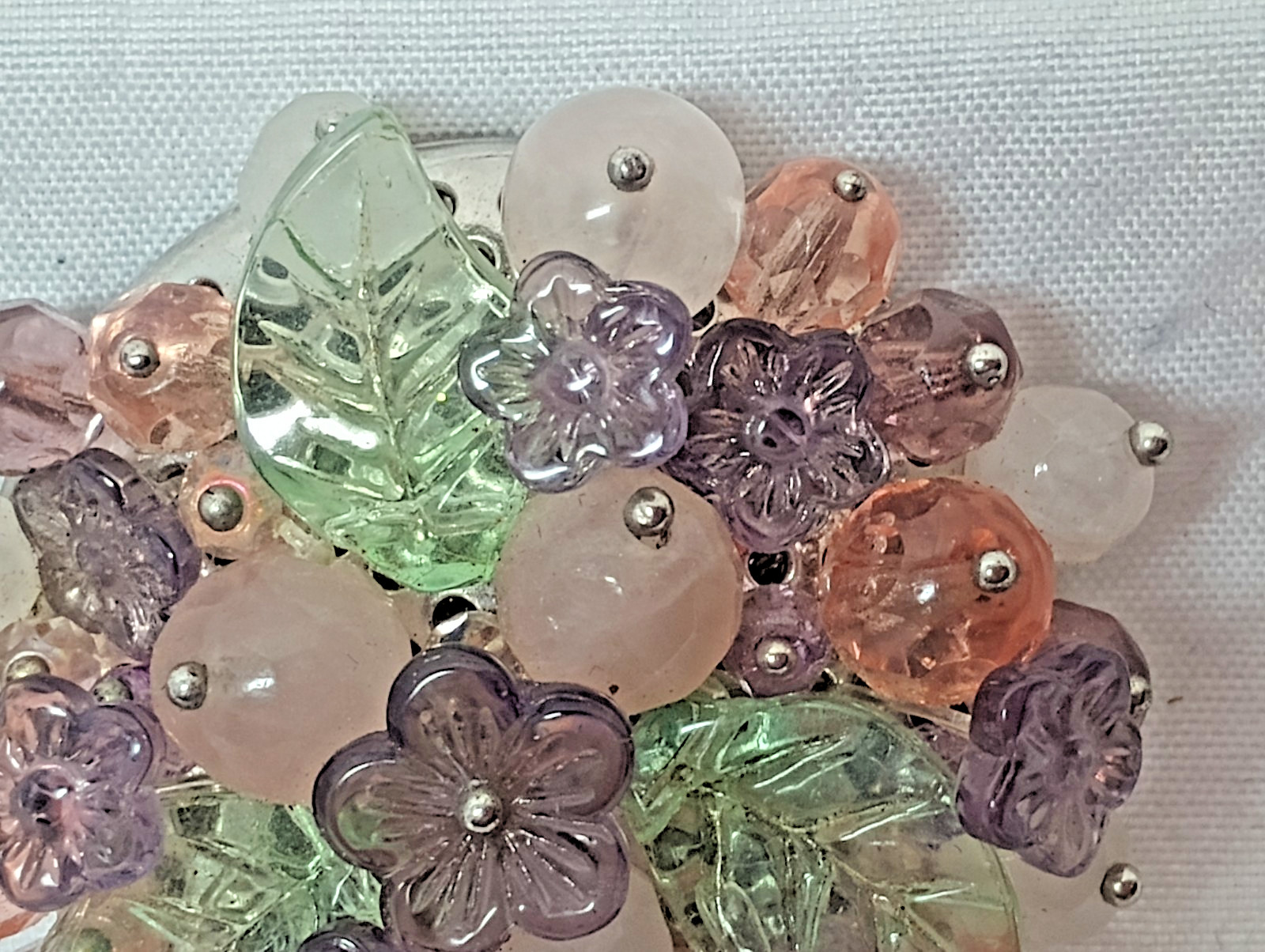 Cluster glass brooch, vintage pastel floral design, filigree base. DS07