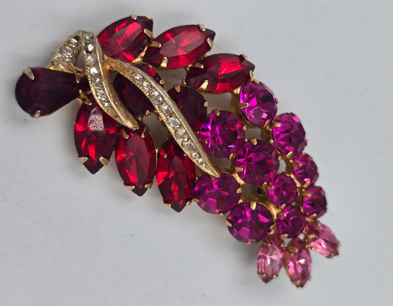 Vintage Rhinestone Brooch Red Pink Fuchsia Gold Tone Leaf Cluster Unsigned D&E?