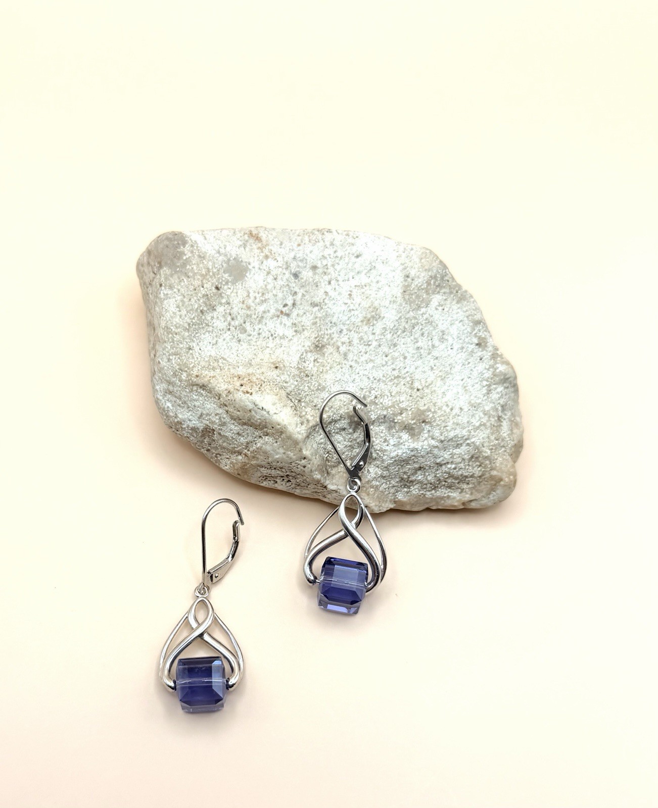Vintage Designer FD Sterling Silver Tanzanite Cube Drop Dangle Earrings