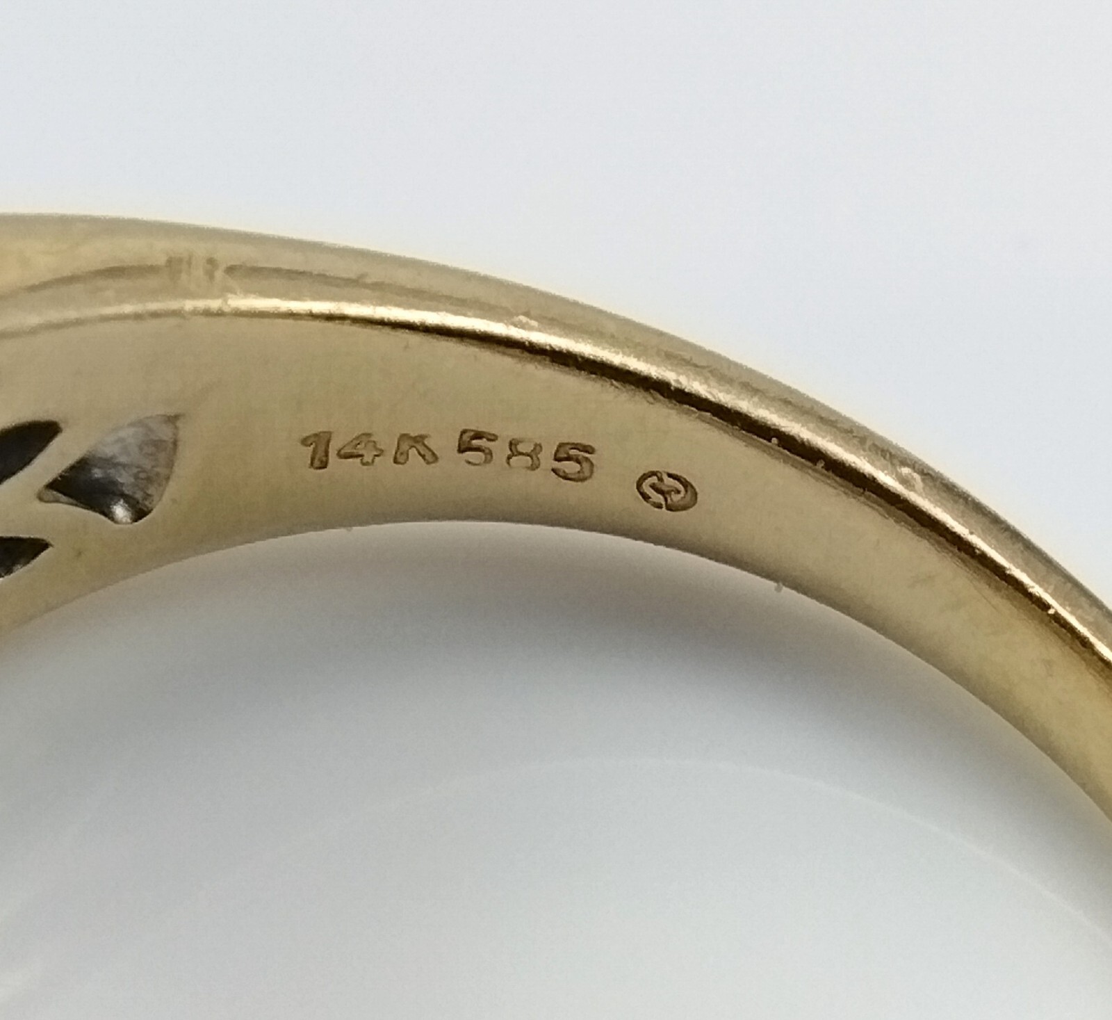 14K Yellow Gold 1.00ctw. Baguette & Round Cut Diamond Ring Size 10 LNI2