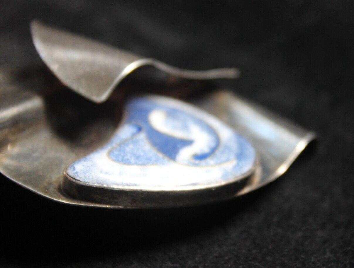Donna McAfee 1987 Rippling Wave Sterling Silver Enamel Modernist Brooch Pendant