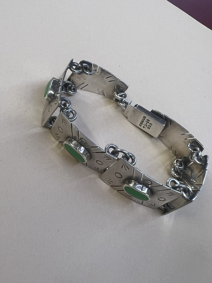 Mexico Sterling Silver Bracelet with 6 Green Stones – Tribal Style – (CGH048119)
