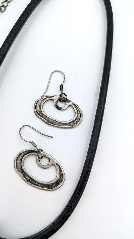 Vintage VCLM Necklace Set Leather Cord Statement Pendant Earrings Y2K