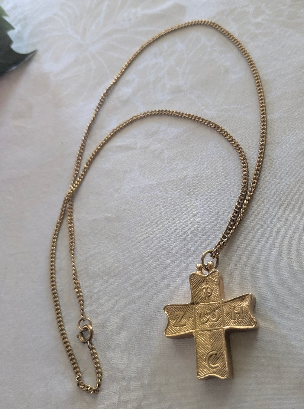 Vintage Alva Studios Museum Replica Cross Pendant Gold Tone Necklace