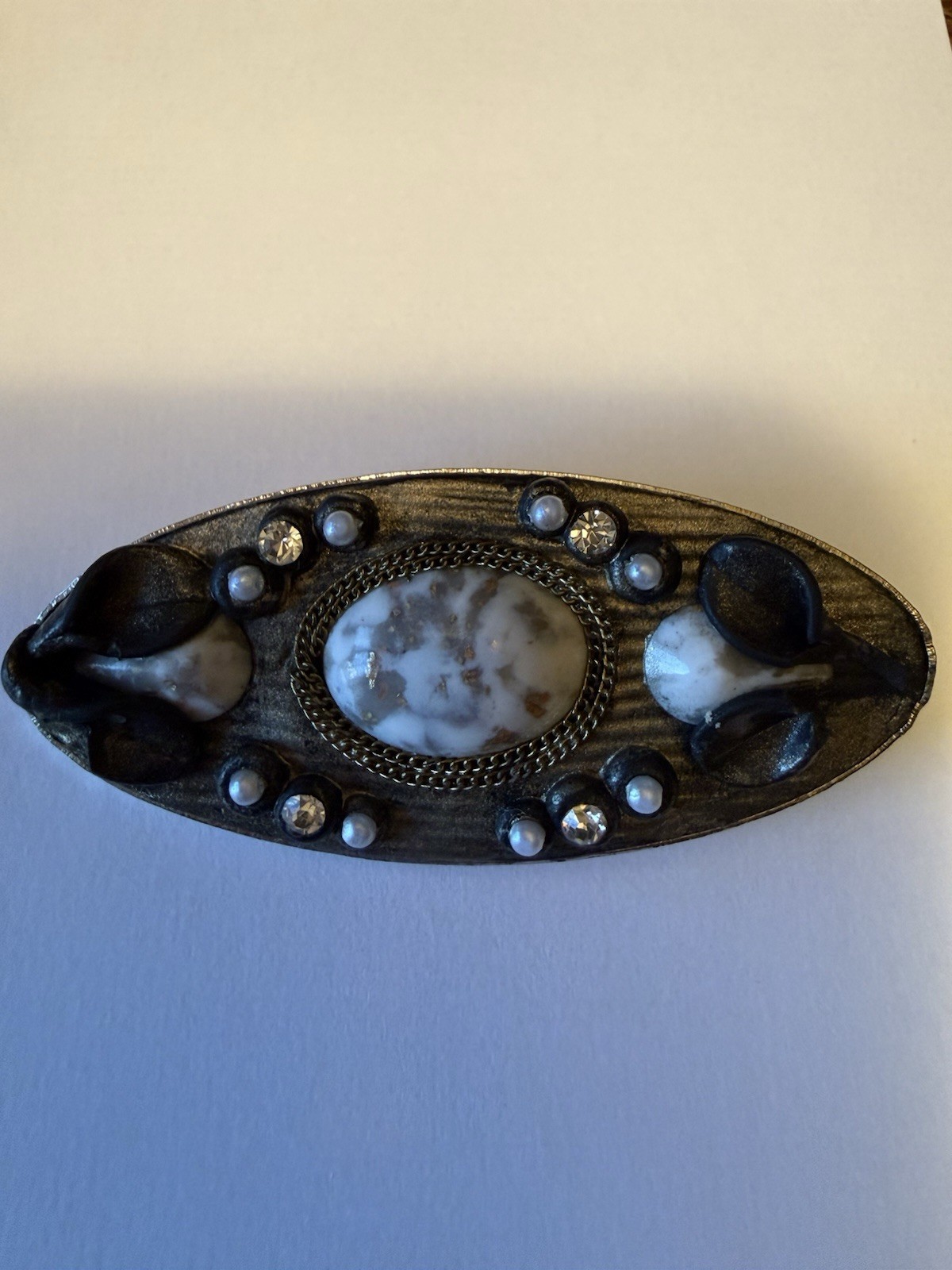 Unique VTG mixed media Brooch / Pot Metal / Rhinestones / Agate / Chain / Pearl