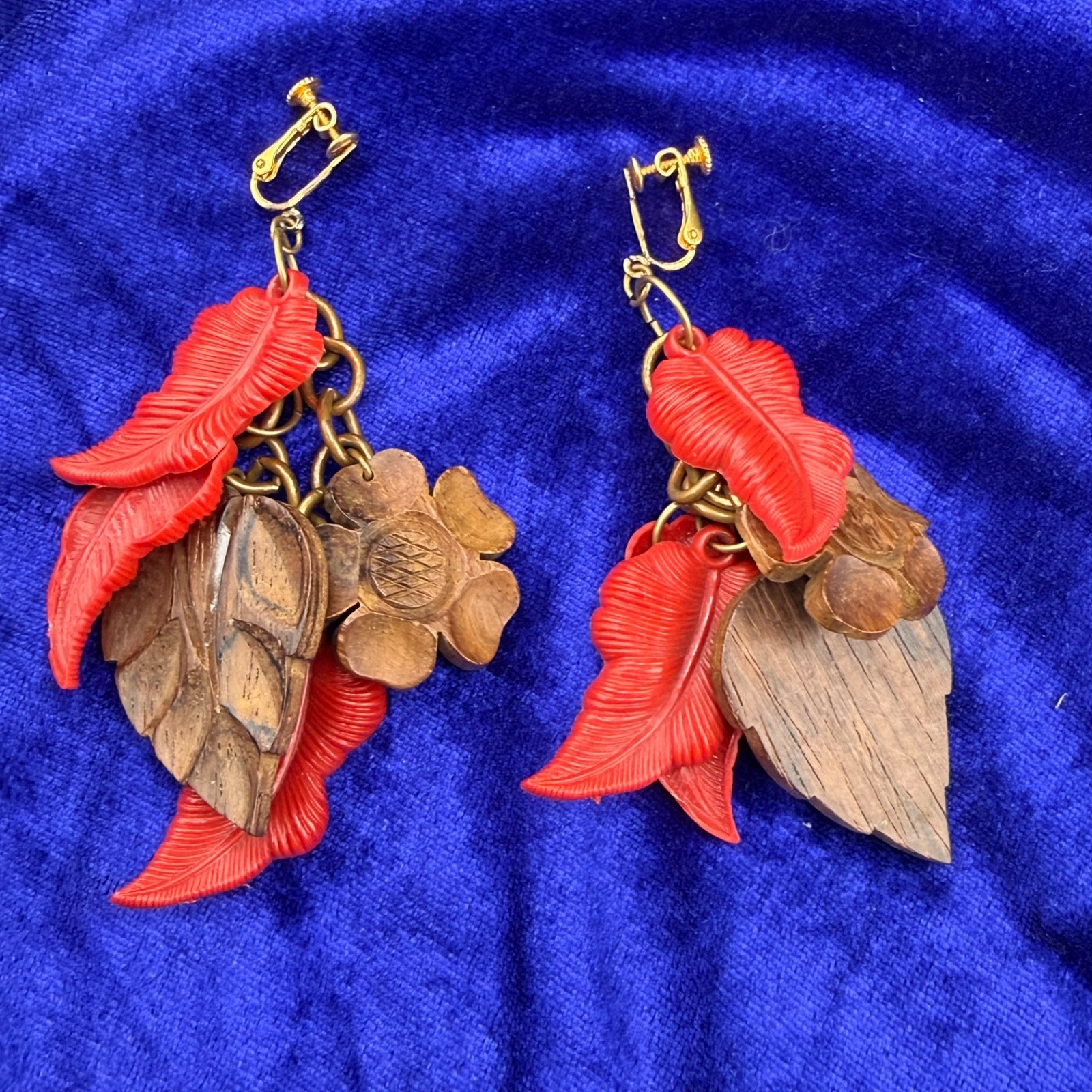 Vintage Clip On Earrings Leaf Nature