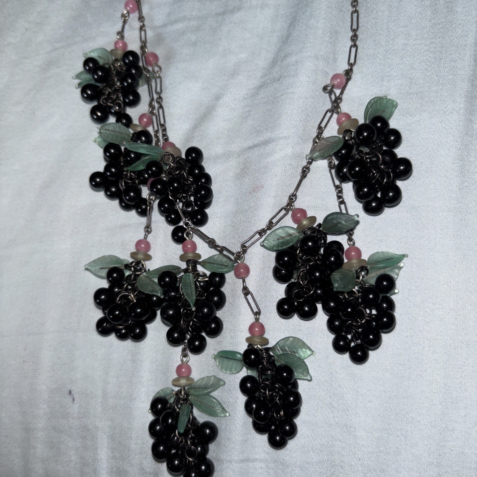 Vintage, Lucy Isaac NYC 10 Grape Clusters With Leaves Sterling? Chain Necklace