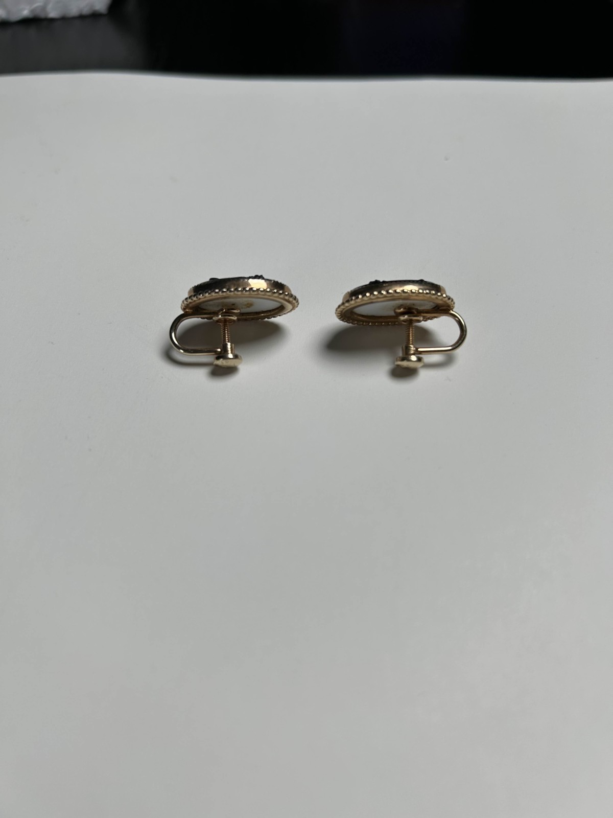 12K Gold Filled CAMEO Earrings A.C (AMCO) Screw Backs Vintage