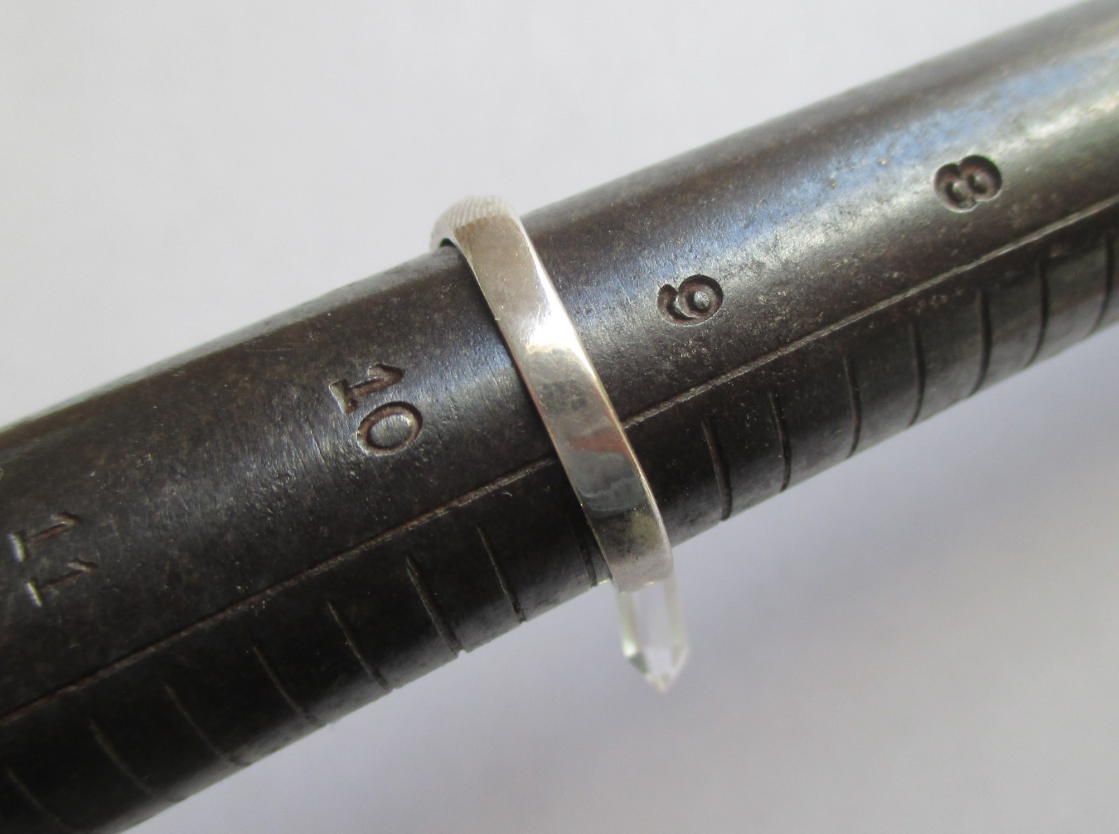Sz 9.5 VINTAGE STERLING SILVER CLEAR QUARTZ ROCK CRYSTAL WAND DRAGON RING