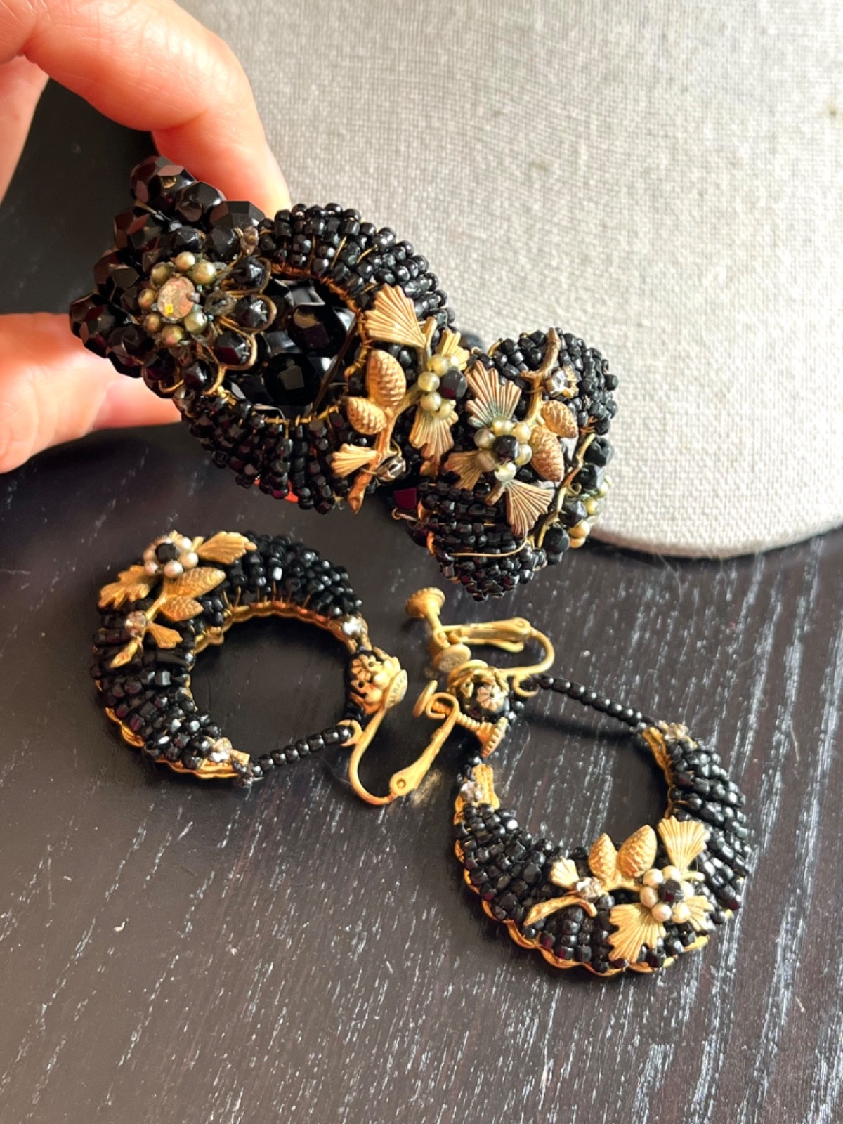 Beautiful Vintage Miriam Haskell Black Glass Bracelet Earrings Gold Pinecone