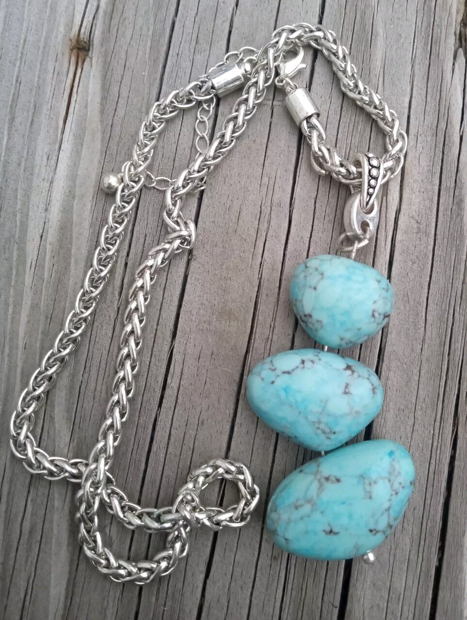 South western style Howlite Beaded necklace 16″ Vtg
