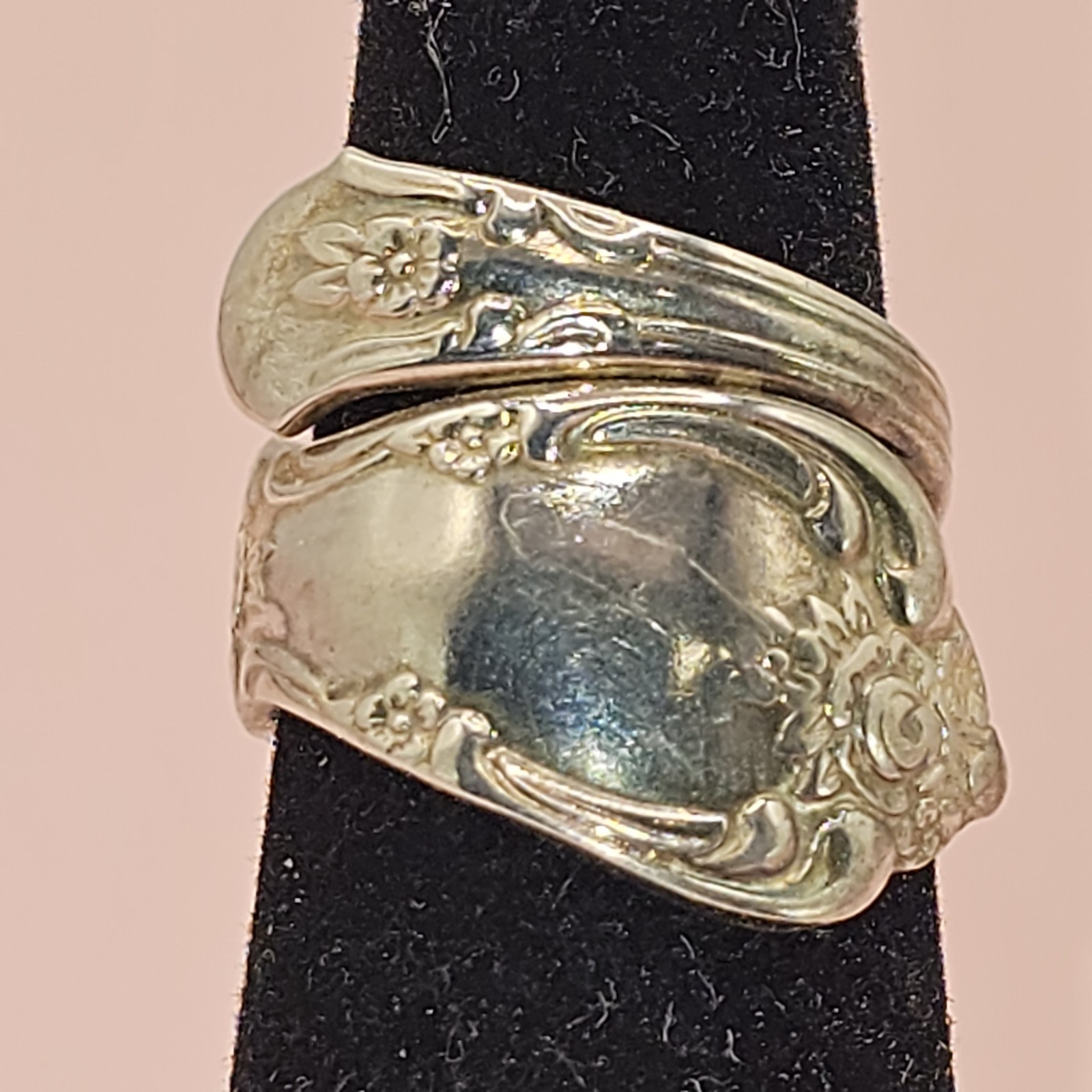 Vintage Silverplated WM.A. Rogers spoon ring, bypass style, SZ 5