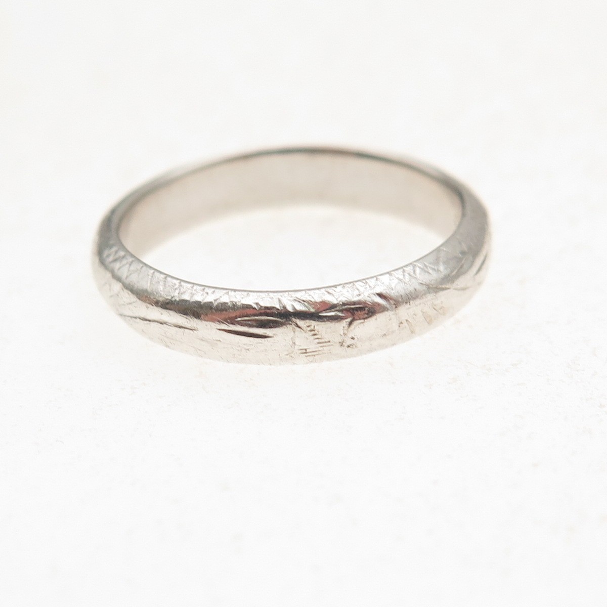 925 Sterling Silver Vintage Engraved Oxidized Band Ring Size 7.5