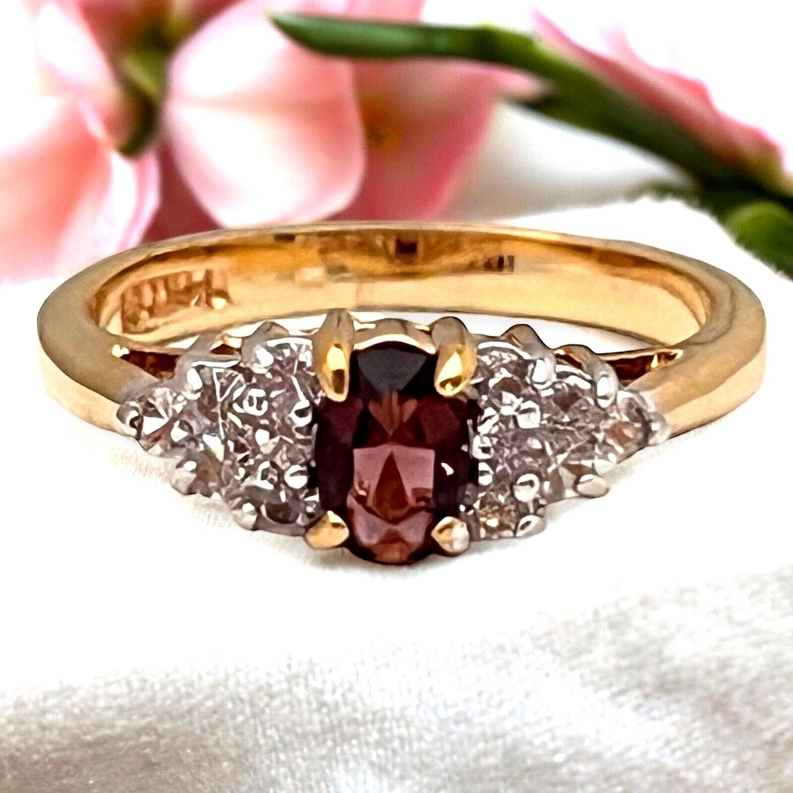 Vintage 1970s Ring Size 5 Purple CZ Cluster Prong Set Gold Plated – 14Z