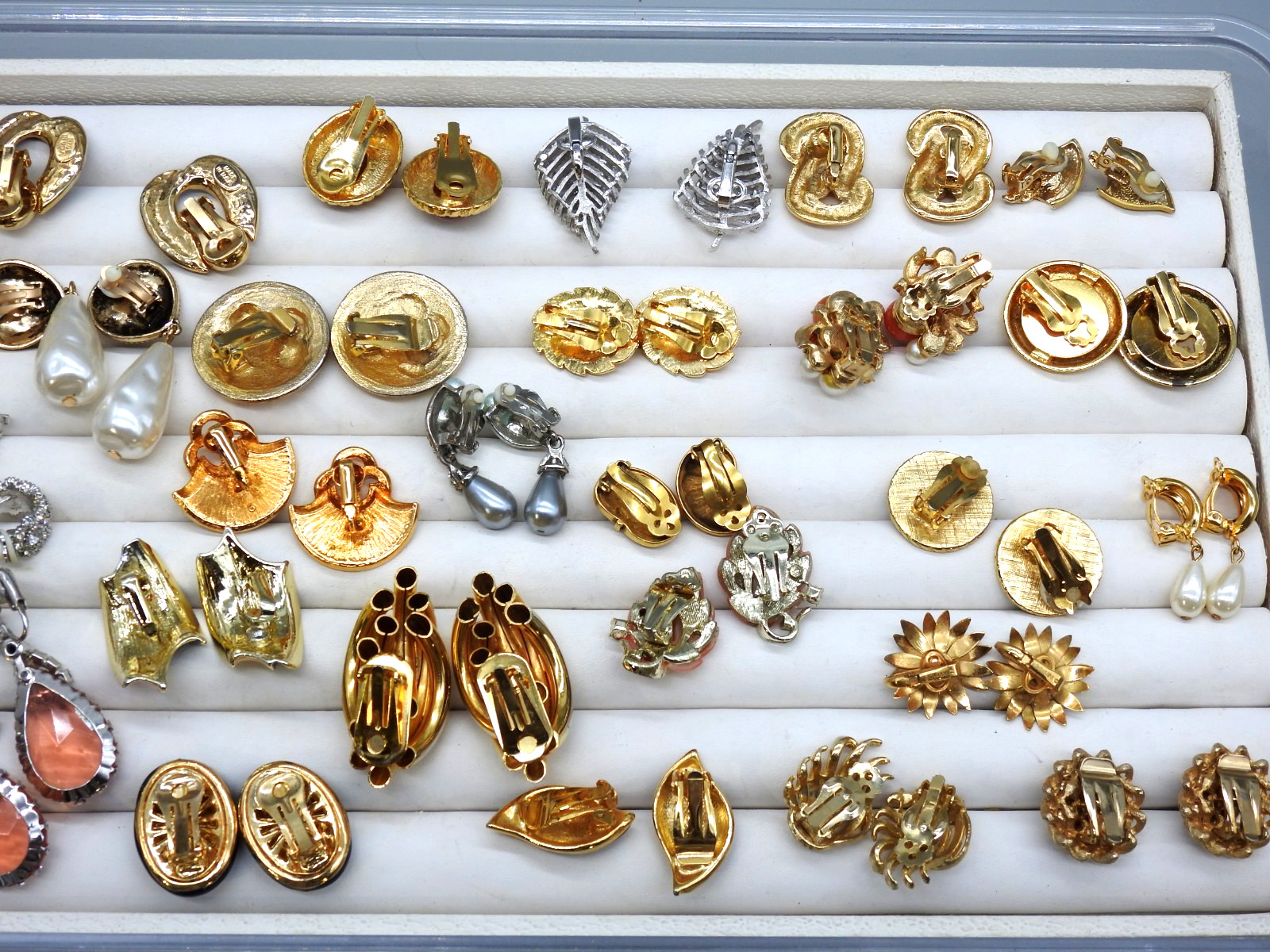 Vintage Now Lot Chunky Statement Clip Earrings 80’s Costume Gold Tone Enamel