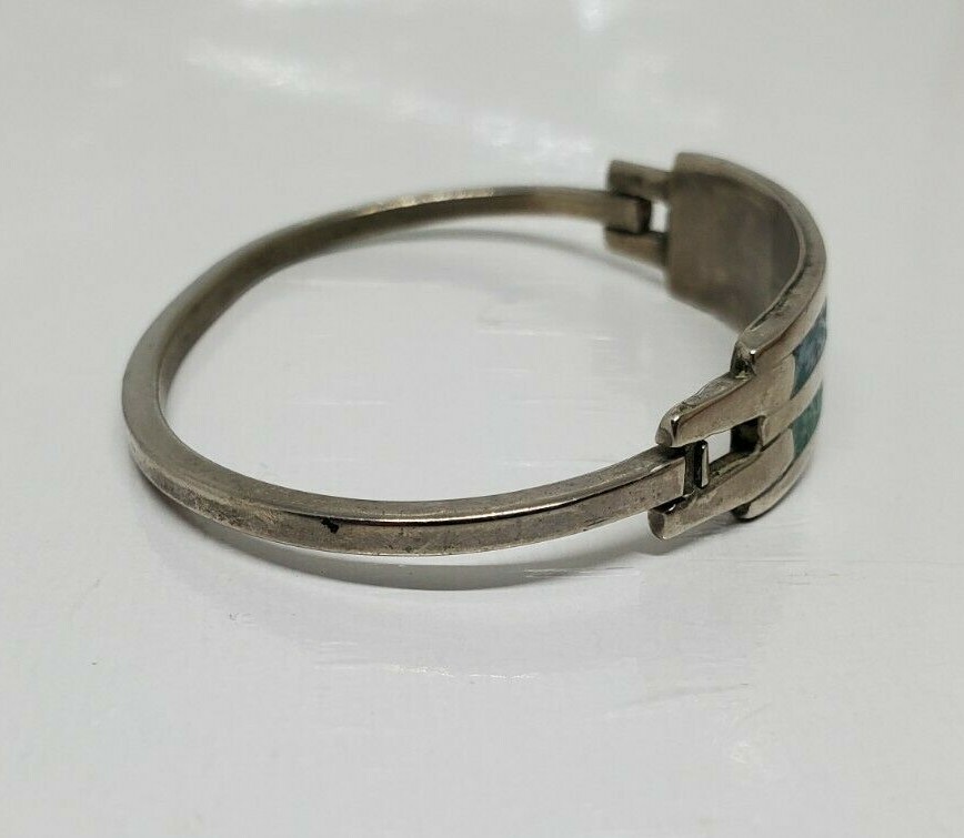 Turquoise Chip Inlay Bracelet Silver Tone Blue Green Side Opening