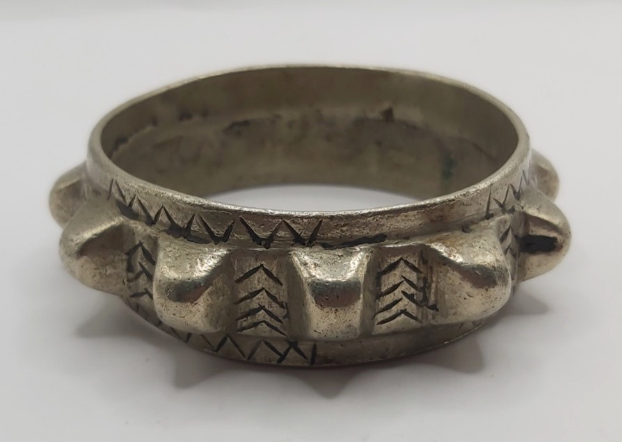 Vintage Amazigh Berber Silver Color Solid Bracelet Tribal Moroccan Cuff Ethnic